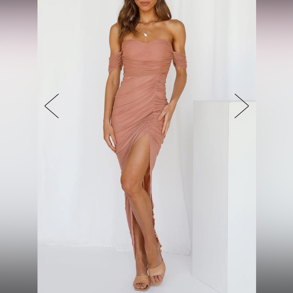 *BRAND NEW* HELLO MOLLY DRESS WITH TAGS - BLUSH JUNGLE QUEEN MIDI DRESS